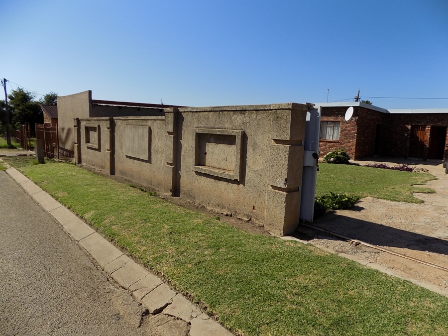 3 Bedroom Property for Sale in Tshing North West